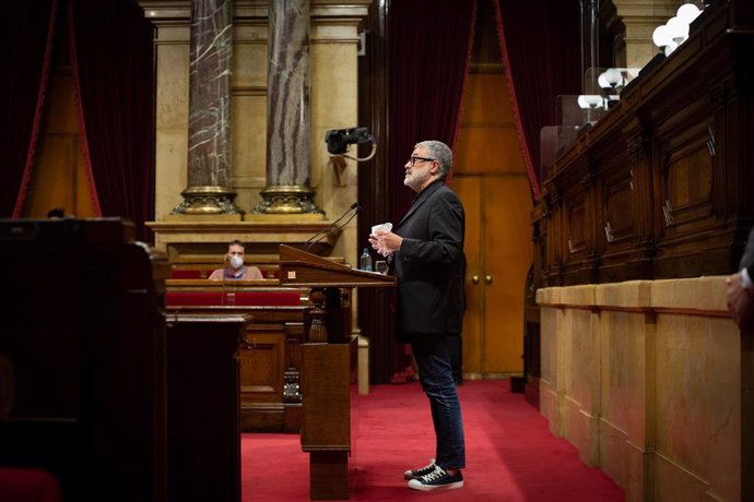 Archivo - Arxiu - El diputat de la CUP al Parlament, Carles Riera, intervé davant l'hemicicle de la cambra catalana
