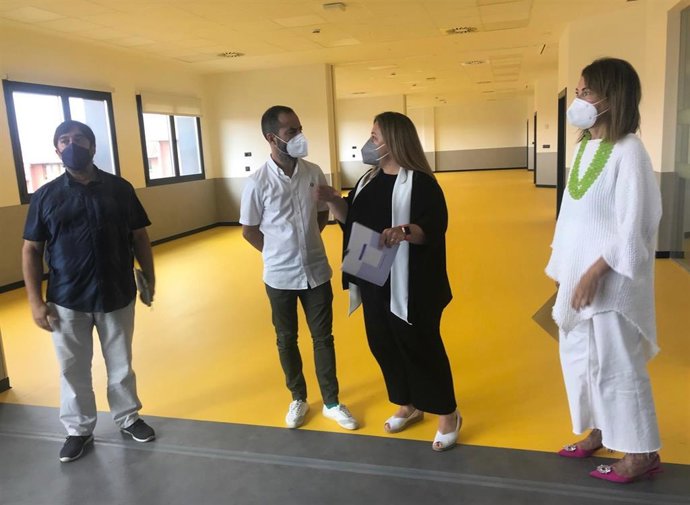 Angel García y Lydia Espina en el IES de La Fresneda