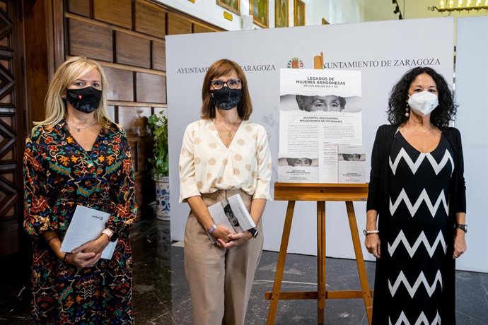 Presentación del libro "'Legados de Mujeres Aragonesas' que recupera la  figura de 250 maestras de los siglos XIX y XX