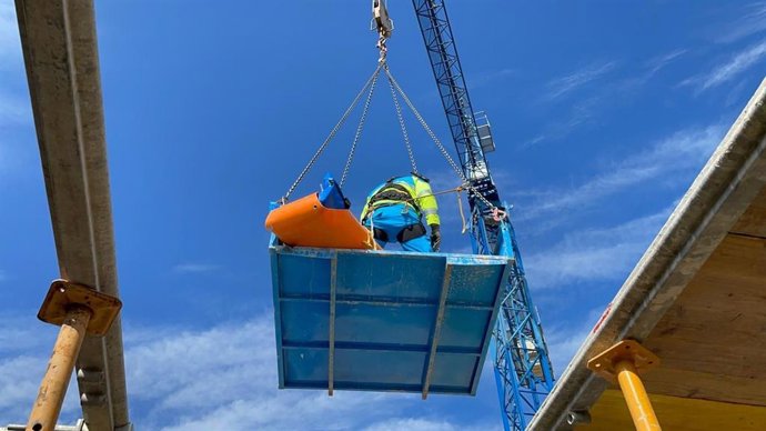 Herido grave un trabajador al caer de un edificio en construcción en Opañel (Madrid)
