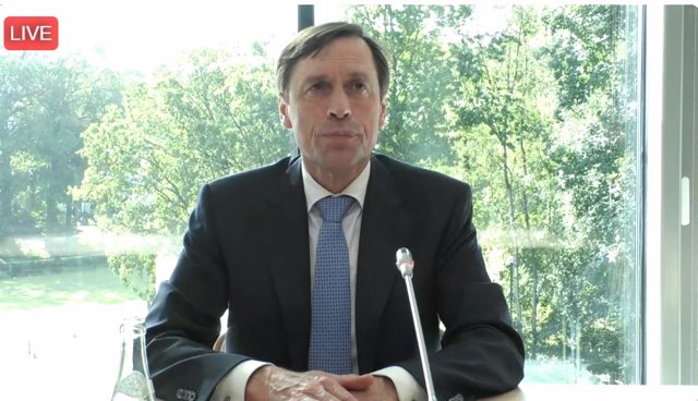 El consejero delegado de Triodos Bank, Jeroen Rijpkema, durante la junta general extraordinaria celebrada el 28 de septiembre de 2021.