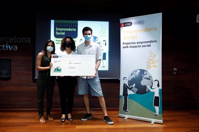 Los ganadores del programa de emprendenduría social de Barcelona Activa.
