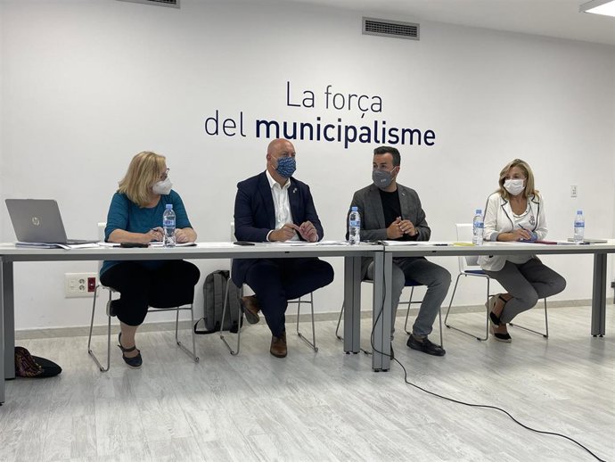 Constitución del Consell Assessor Econmic de la Associació Catalana de Municipis (ACM).