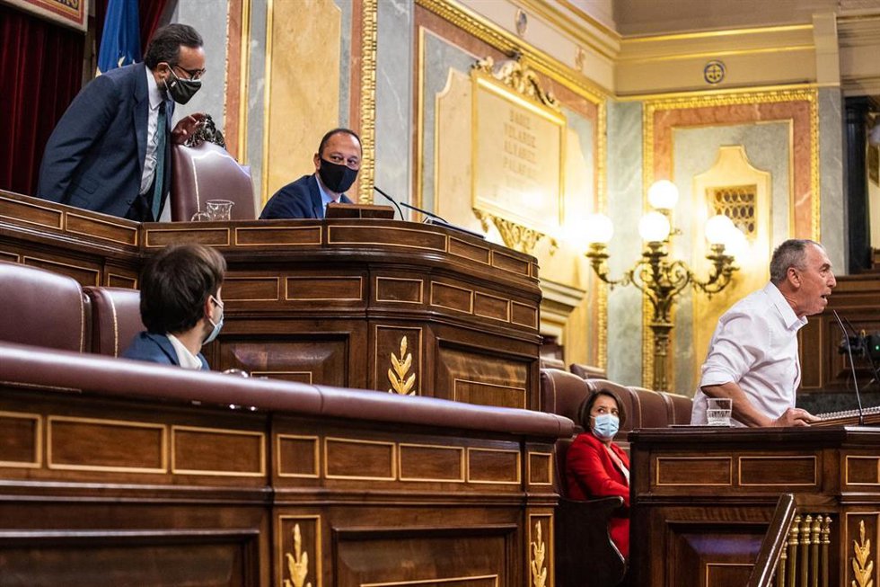 El diputado de VOX Jose María Sánchez García pidiendo al vicepresidente segundo del Congreso, Alfonso Rodríguez Gómez de Celis, que obligue a Joan Baldoví a retirar unas palabras contra él
