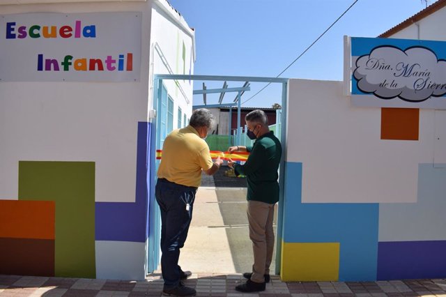 Inauguración de la nueva escuela infantil pública de Arroyo del Ojanco.