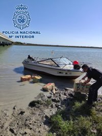 Detenidas cuatro personas al interceptar una embarcación con 800 kilos de hachís en El Puerto (Cádiz)