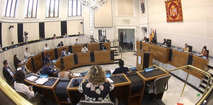 Diputación aprueba una moción para denunciar "discriminación" del Consell a la provincia en reparto de la AVI