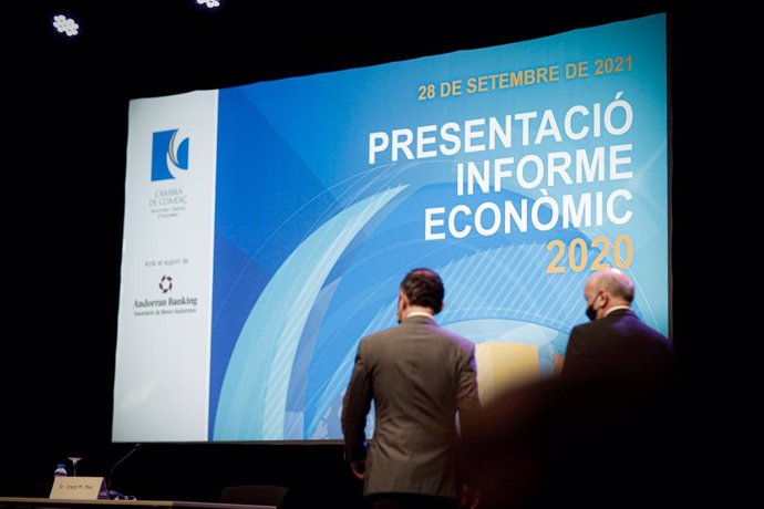 El cap de govern d'Andorra i el president de la Cambra de Comer, abans de presentar l'Informe econmic 2020