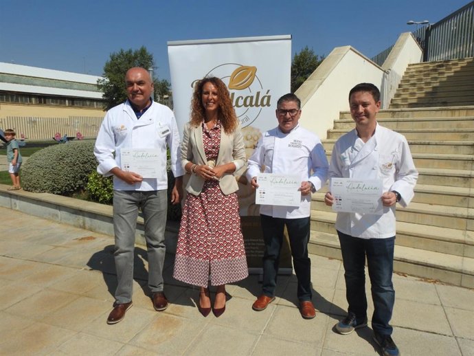 La delegada de Turismo del Ayuntamiento de Alcalá de Guadaíra, Rosa Carro (Cs), ha mostrado su satisfacción porque un edificio tan emblemático como la Harinera haya sido la sede para la entrega de este galardón.