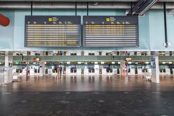 Una de las salas del aeropuerto de La Palma.