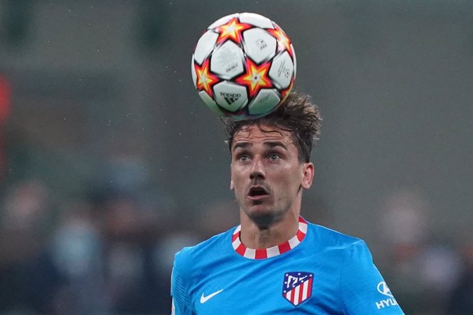 28 September 2021, Italy, Milan: Atletico's Antoine Griezmann in action during the UEFA Champions League group B soccer match between AC Milan and Atletico Madrid at San Siro Stadium. Photo: -/LaPresse via ZUMA Press/dpa