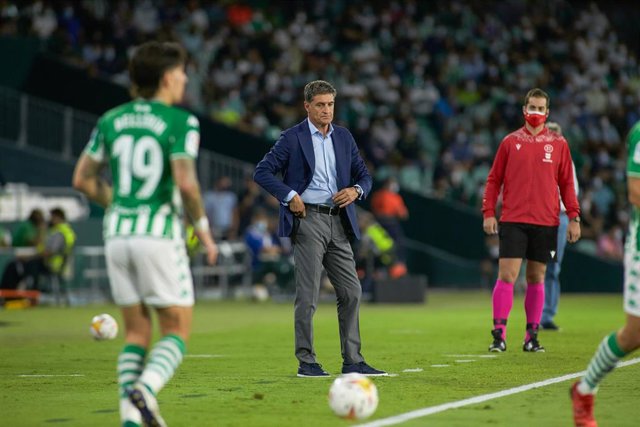 Michel Gonzalez, coach of Getafe Club Futbol, looks on during the spanish league, La Liga Santander, football match played between Real Betis and Getafe CF at Benito Villamarin stadium on September 26, 2021, in Sevilla, Spain.