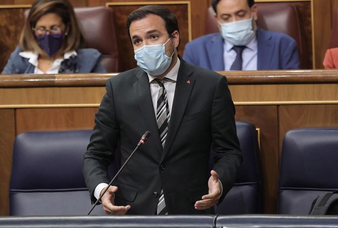 El ministro de Consumo, Alberto Garzón, interviene en una sesión de control al Gobierno en el Congreso