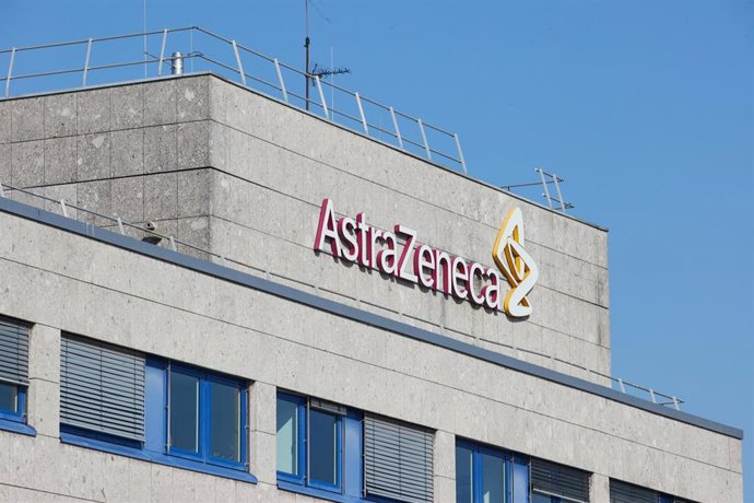 Archivo - 31 March 2021, Schleswig-Holstein, Wedel: The logo of the international pharmaceutical company Astrazeneca is seeon on the company's building in Wedel town. AstraZeneca says it respects this week's decision by Germany to restrict the use of th