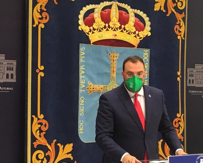 Archivo - El presidente del Principado, Adrián Barbón