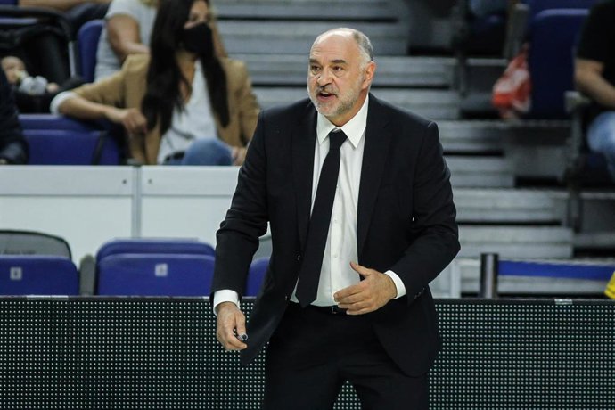 Pablo Laso dirigiendo al Real Madrid