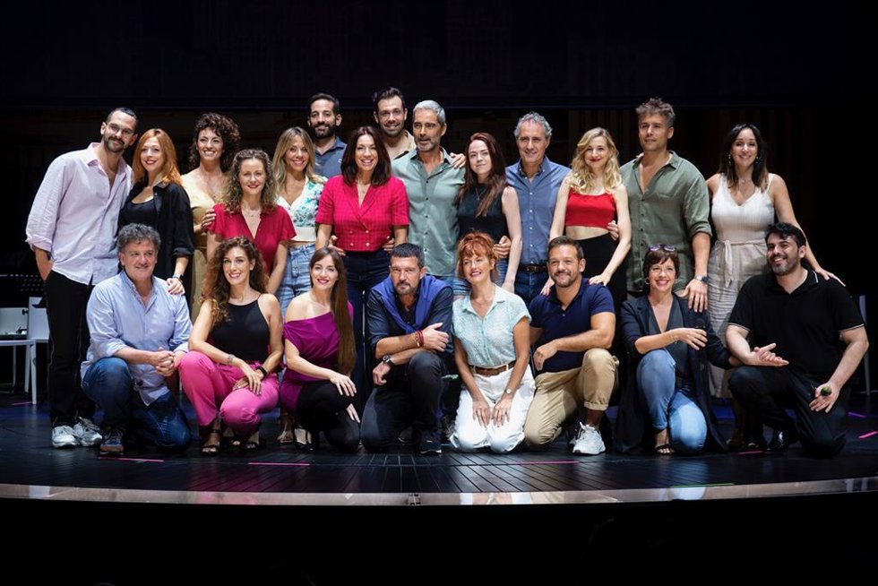 El Director Y Protagonista Del Musical Company, Antonio Banderas, Y Miembros De La Compañía Presentan Este Espectáculo En El Teatro Del Soho Caixabank.