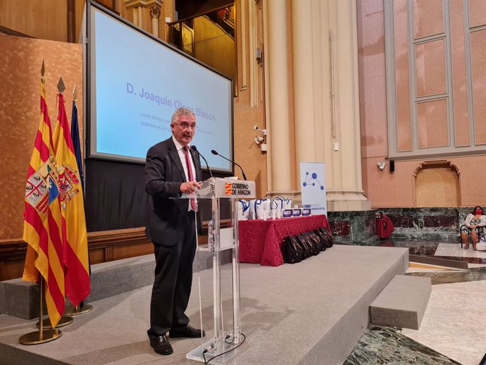 Olona interviene en la celebración del 50 aniversario del Laboratorio Agroambiental de Aragón