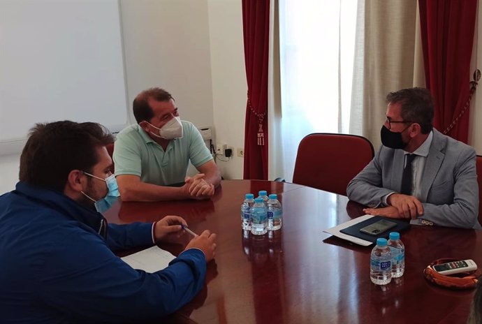 Reunión de la Junta y el Ayuntamiento de Alhama de Granada