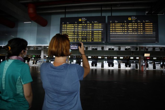 Interior del Aeropuerto de La Palma en los días en que estuvo inoperativo por la nube de ceniza