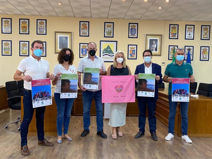 Presentación ruta montañismo al Pico del Cielo de Nerja