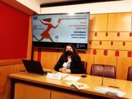 La concejala de Educación y Cultura, Estíbaliz Canto,  en rueda de prensa