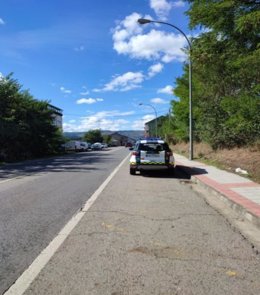 La Guardia Civil intercepta a un conductor a 141 kilómetros por hora en una zona limitada a 50 en Xinzo de Limia (Ourense).