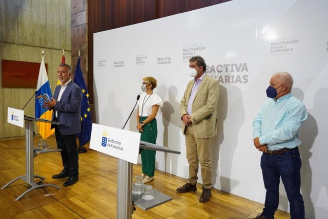 Ángel Víctor Torres, Elena Máñez, Inocencio González y Manuel Navarro