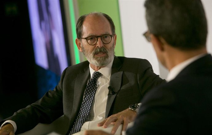 El director financiero de BBVA, Rafael Salinas, durante el XXVIII Encuentro del Sector Financiero organizado por Deloitte, Sociedad de Tasación y ABC.