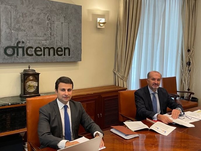 El presidente de Oficemen, José Manuel Cascajero, y el director general, Aniceto Zaragoza
