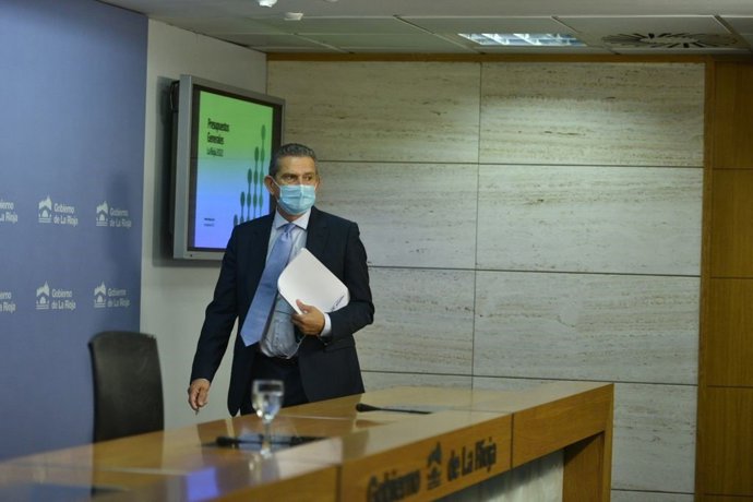 El consejero de Hacienda, Celso González