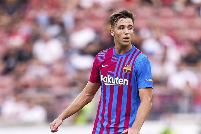 El jugador Nico González en un partido del FC Barcelona en LaLiga Santander 2021/22