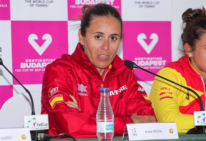 Archivo - CARTAGENA, SPAIN - FEBRUARY 8: Anabel Medina of Spain in press conference during Fed Cup tennis played between Spain and Japan at La Manga Club on February 8, 2020 in Cartagena, Murcia, Spain.