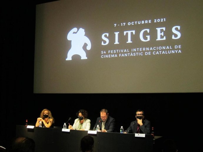 Presentación del Festival de Sitges, con la dtora.De la Fundació Sitges Mnica Garcia, la alcaldesa Aurora Carbonell, el dtor.Del Icec Miquel Curanta y el dtor.Del festival Ángel Sala