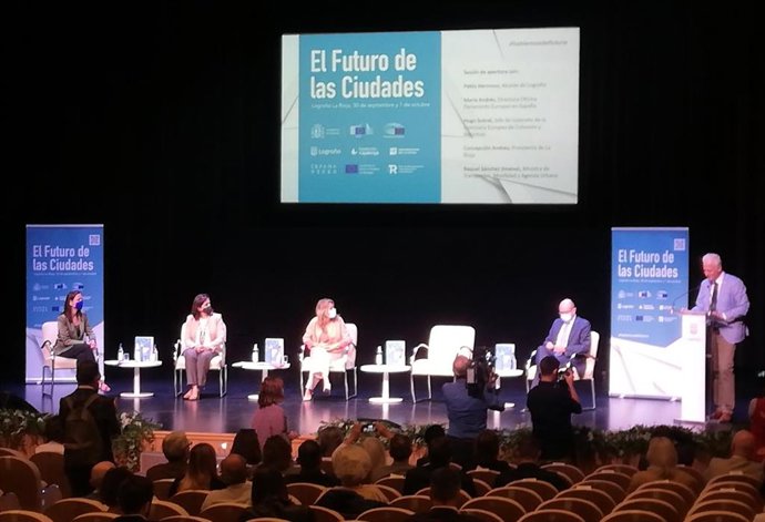 Diálogos 'El futuro de las ciudades', desarrollados en Logroño con la organización del Gobierno de España, el Parlamento Europeo y la Comisión Europea