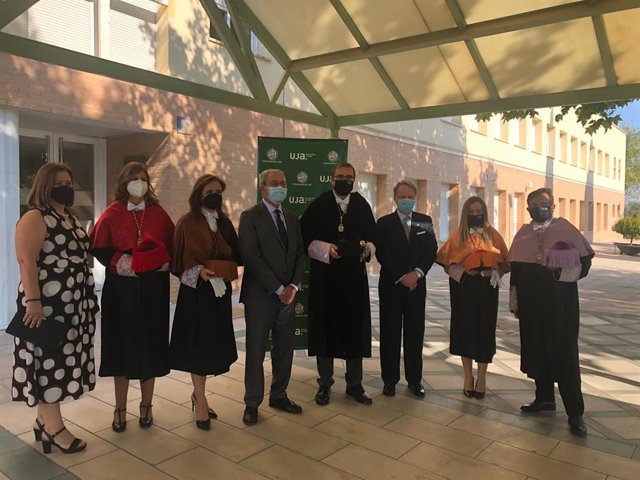 El consejero de Transformación Económica, Industria, Conocimiento y Universidades, Rogelio Velasco, en la inauguración del curso 2021-2022 en la Universidad de Jaén