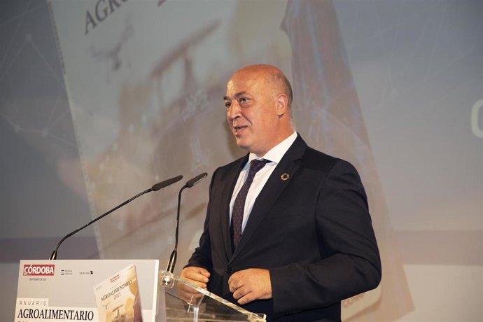 El presidente de la Diputación de Córdoba, Antonio Ruiz, en la presentación Anuario Agroalimentario de 'Diario Córdoba'.