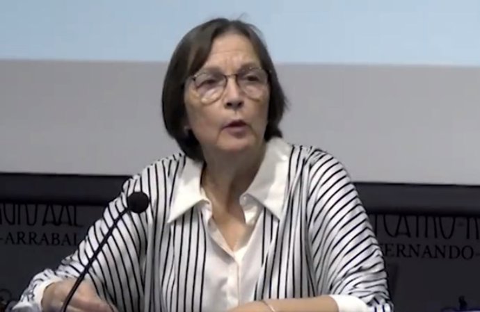 La nueva consejera del Menor y Familia de Melilla, Cecilia González Casas, en rueda de prensa