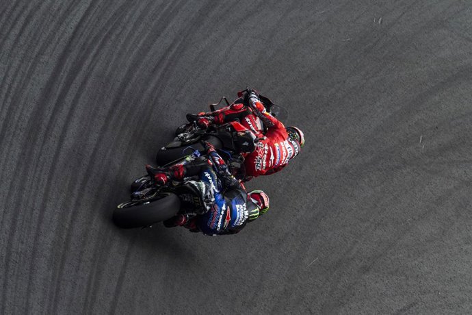 Archivo - Bagnaia y Quartararo durante el Gran Premio de los Países Bajos 2021