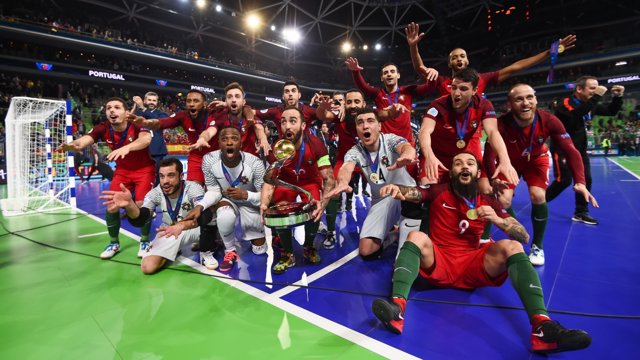 La Portugal de Ricardinho celebra la Eurocopa de fútbol sala