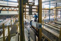 La producción manufacturera de España mantiene su crecimiento en septiembre, pero limitada por el suministro