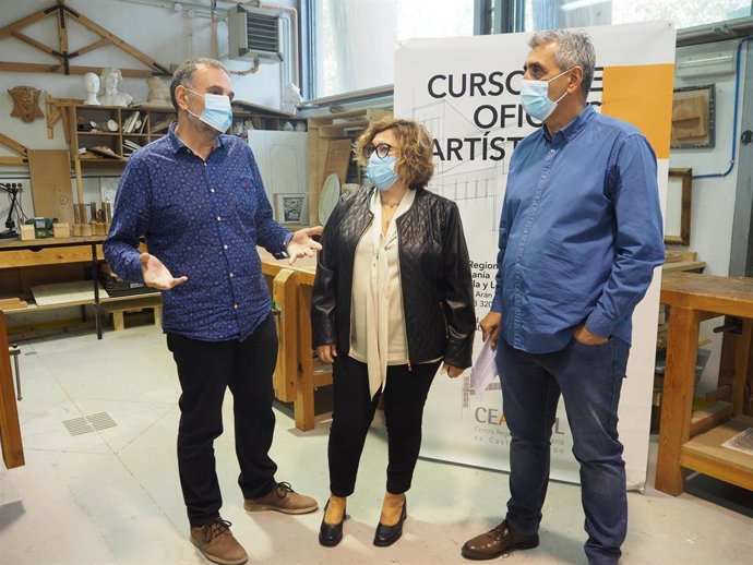 Presentación de la nueva edición de cursos de oficios artesanales en Cearcal.