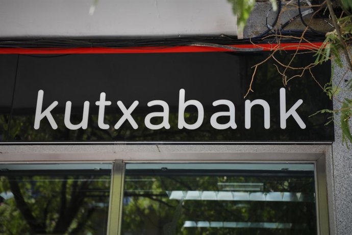 Archivo - Corporate y M&A.- Kutxabank cree que la OPA de MásMóvil es "buena operación" para Euskaltel y contribuye a su sostenibilidad