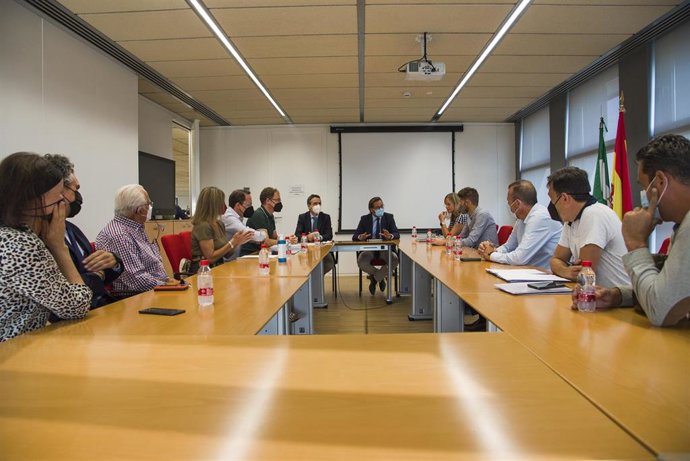 Reunión de la Junta y el Ayuntamiento de Lanjarón