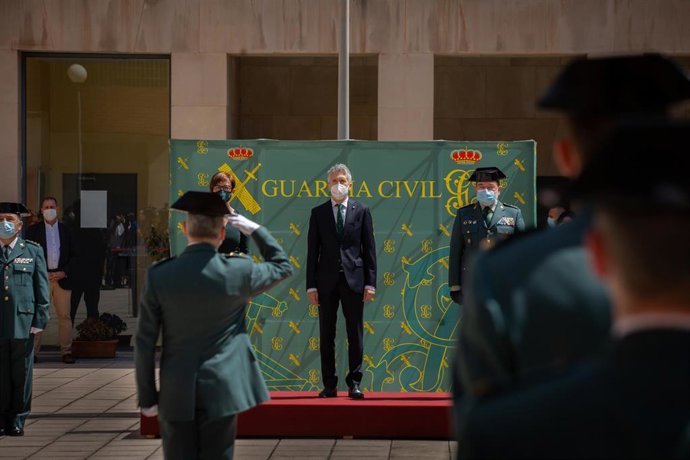 Archivo - La directora general de la Guardia Civil, María Gámez; el ministro del Interior, Fernando Grande-Marlaska y el teniente general director adjunto operativo de la Guardia Civil, Pedro Salas, en un acto de la Benemérita, en una imagen de archivo.