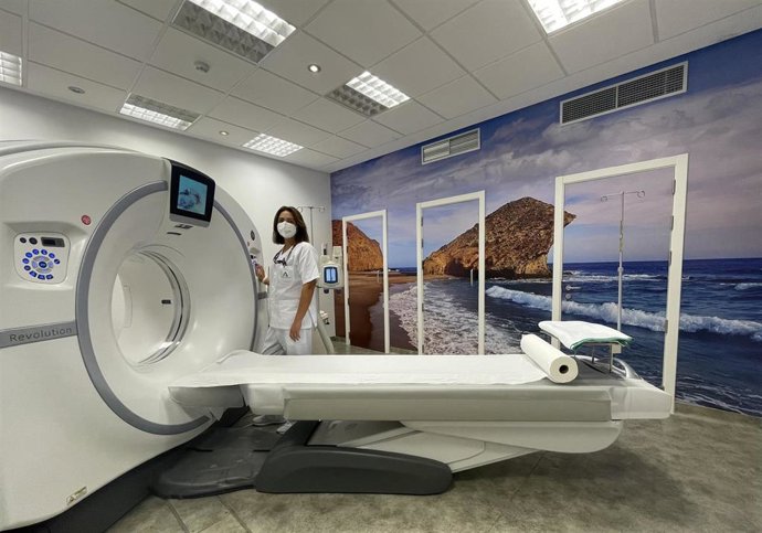 El Hospital de Alta Resolución de Loja ( Granada) incorpora un nuevo TAC