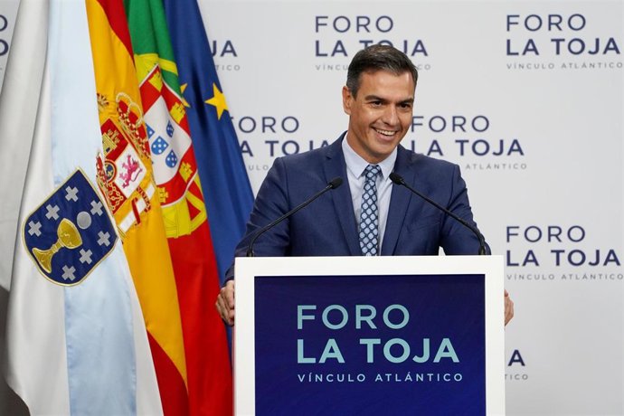 El presidente del Gobierno, Pedro Sánchez, interviene en la clausura de la III Edición del Foro La Toja 2021, en O Grove, a 1 de octubre de 2021, en A Toxa, O Grove, Pontevedra, Galicia (España)
