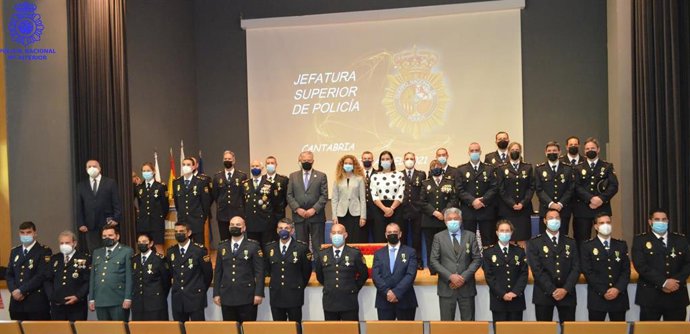 La Policía Nacional de Cantabria celebra su patrón