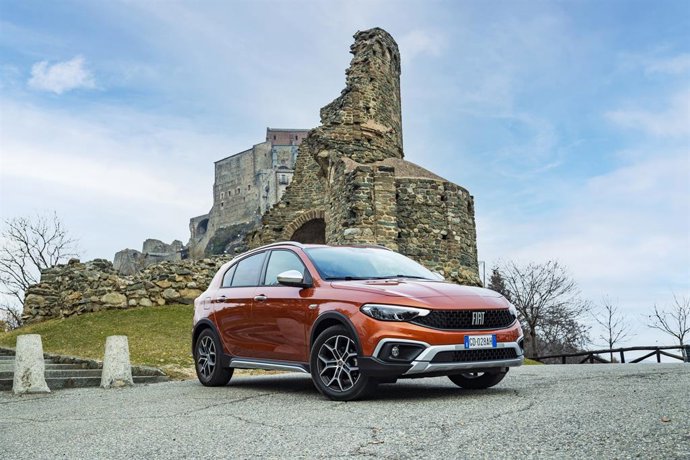 Archivo - Nuevo Fiat Tipo Cross.