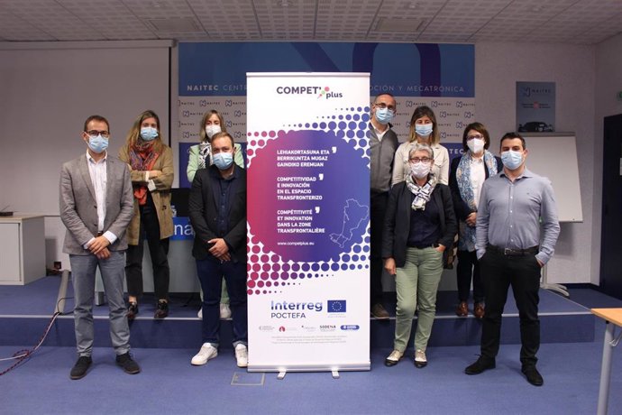 Socios de un proyecto europeo conocen el trabajo de Navarra en torno al coche eléctrico.